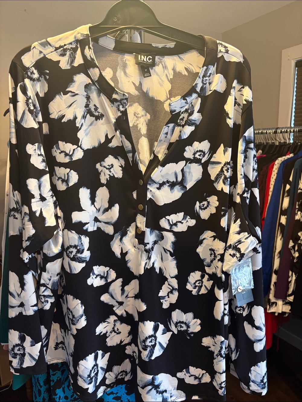 INC International Concepts Black and White Floral Henley Tunic